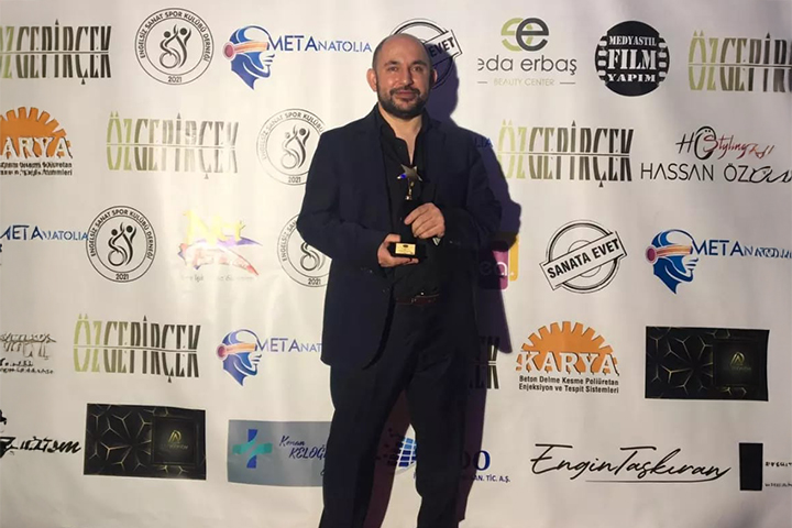 Türk sinema ve televizyon dünyasının ödüllü vizyoneri: Kenan Keloğlu